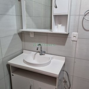 Apartamento com 55m², 2 dormitórios, 1 vaga, no bairro São Victor COHAB em Caxias do Sul para Comprar