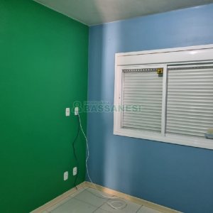 Apartamento com 55m², 2 dormitórios, 1 vaga, no bairro São Victor COHAB em Caxias do Sul para Comprar