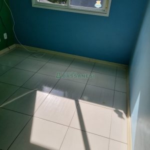 Apartamento com 55m², 2 dormitórios, 1 vaga, no bairro São Victor COHAB em Caxias do Sul para Comprar