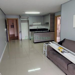 Apto Mobiliado com 93m², 3 dormitórios, 1 vaga, no bairro Charqueadas em Caxias do Sul para Alugar