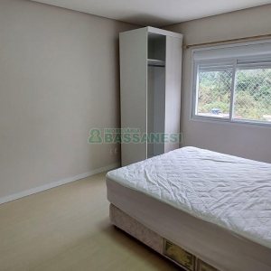 Apto Mobiliado com 93m², 3 dormitórios, 1 vaga, no bairro Charqueadas em Caxias do Sul para Alugar