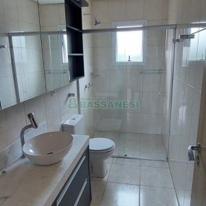 Apto Mobiliado com 93m², 3 dormitórios, 1 vaga, no bairro Charqueadas em Caxias do Sul para Alugar