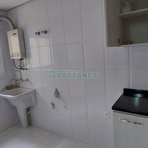 Apto Mobiliado com 93m², 3 dormitórios, 1 vaga, no bairro Charqueadas em Caxias do Sul para Alugar