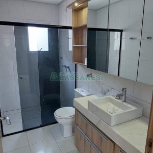 Apto Mobiliado com 93m², 3 dormitórios, 1 vaga, no bairro Charqueadas em Caxias do Sul para Alugar