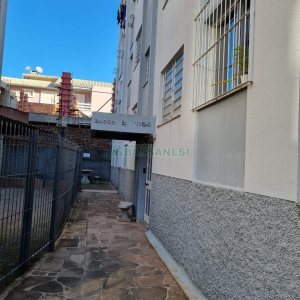 Apartamento com 57m², 2 dormitórios, 1 vaga, no bairro Jardim América em Caxias do Sul para Comprar