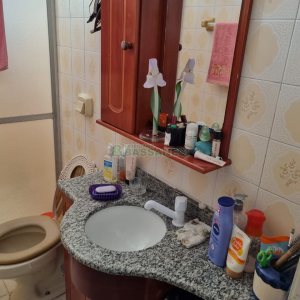 Apartamento com 57m², 2 dormitórios, 1 vaga, no bairro Jardim América em Caxias do Sul para Comprar