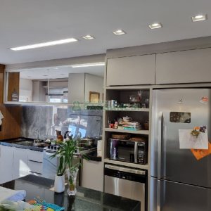 Casa com 114m², 3 dormitórios, 1 vaga, no bairro São Luiz em Caxias do Sul para Comprar