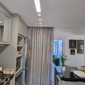 Casa com 114m², 3 dormitórios, 1 vaga, no bairro São Luiz em Caxias do Sul para Comprar