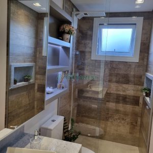 Casa com 114m², 3 dormitórios, 1 vaga, no bairro São Luiz em Caxias do Sul para Comprar