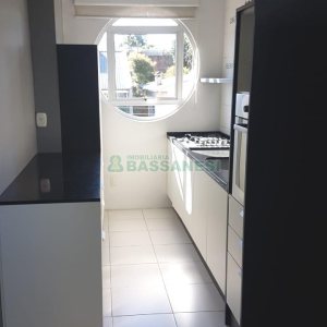 Apartamento com 96m², 2 dormitórios, 2 vagas, no bairro Petrópolis em Caxias do Sul para Comprar
