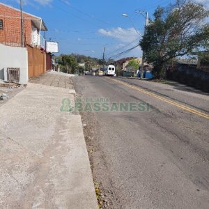 Pavilhão com 480m², no bairro Santa Fé em Caxias do Sul para Alugar