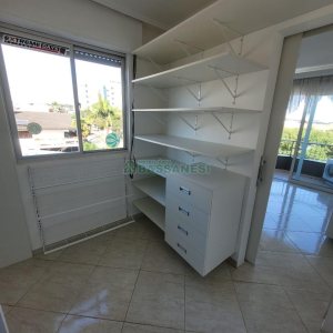 Apto Mobiliado com 65m², 2 dormitórios, 1 vaga, no bairro Santa Catarina em Caxias do Sul para Comprar