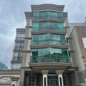 Apartamento com 98m², 3 dormitórios, 2 vagas, no bairro Sanvitto em Caxias do Sul para Comprar