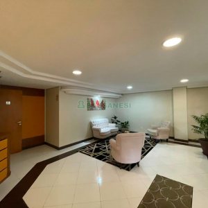 Apartamento com 98m², 3 dormitórios, 2 vagas, no bairro Sanvitto em Caxias do Sul para Comprar