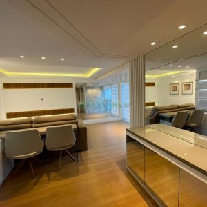 Apartamento com 98m², 3 dormitórios, 2 vagas, no bairro Sanvitto em Caxias do Sul para Comprar