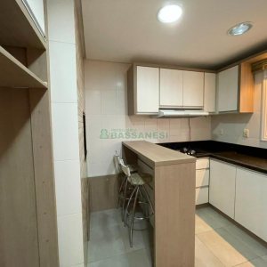 Apartamento com 98m², 3 dormitórios, 2 vagas, no bairro Sanvitto em Caxias do Sul para Comprar