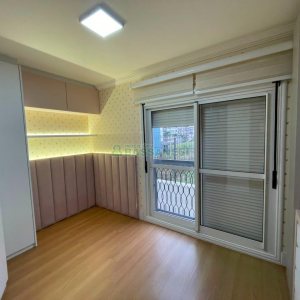 Apartamento com 98m², 3 dormitórios, 2 vagas, no bairro Sanvitto em Caxias do Sul para Comprar