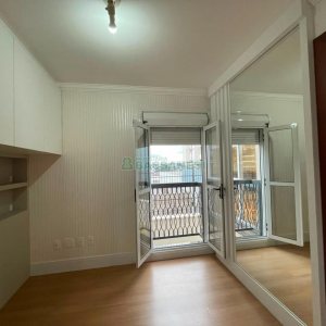 Apartamento com 98m², 3 dormitórios, 2 vagas, no bairro Sanvitto em Caxias do Sul para Comprar