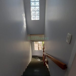 Sobrado com 57m², 2 dormitórios, 2 vagas, no bairro Santa Catarina em Caxias do Sul para Comprar