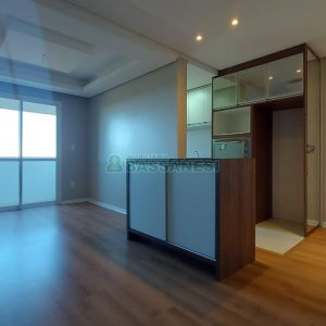 Apto Mobiliado com 54m², 2 dormitórios, 1 vaga, no bairro Santa Catarina em Caxias do Sul para Comprar