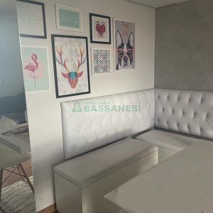 Apartamento com 63m², 2 dormitórios, 1 vaga, no bairro Petrópolis em Caxias do Sul para Comprar