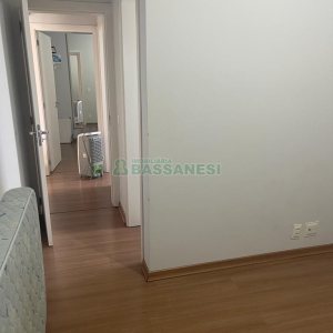 Apartamento com 63m², 2 dormitórios, 1 vaga, no bairro Petrópolis em Caxias do Sul para Comprar