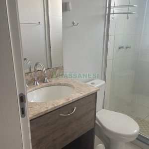 Apartamento com 63m², 2 dormitórios, 1 vaga, no bairro Petrópolis em Caxias do Sul para Comprar