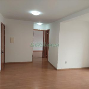 Apartamento com 62m², 2 dormitórios, 1 vaga, no bairro Desvio Rizzo em Caxias do Sul para Comprar