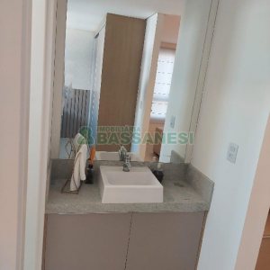 Apto Mobiliado com 55m², 1 dormitório, 1 vaga, no bairro Centro em Caxias do Sul para Alugar