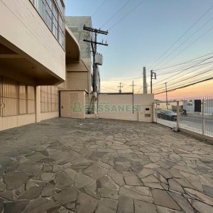 Pavilhão com 350m², no bairro Esplanada em Caxias do Sul para Alugar