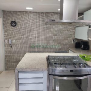 Apto Mobiliado com 117m², 3 dormitórios, 2 vagas, no bairro Cruzeiro em Caxias do Sul para Comprar