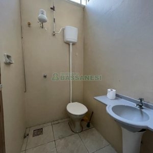 Loja com 190m², no bairro Jardelino Ramos em Caxias do Sul para Alugar