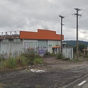 Pavilhão, no bairro Jardim Iracema em Caxias do Sul para Comprar