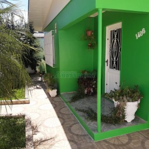 Casa com 161m², 3 dormitórios, 2 vagas, no bairro Nossa Senhora de Fátima em Caxias do Sul para Comprar