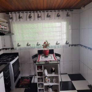 Casa com 161m², 3 dormitórios, 2 vagas, no bairro Nossa Senhora de Fátima em Caxias do Sul para Comprar