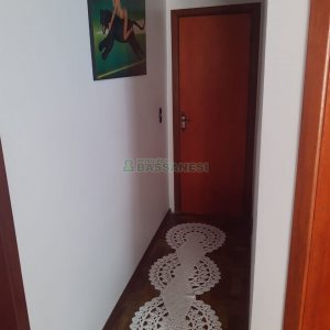 Casa com 161m², 3 dormitórios, 2 vagas, no bairro Nossa Senhora de Fátima em Caxias do Sul para Comprar