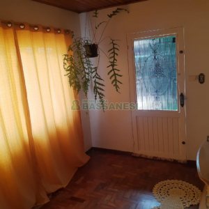Casa com 161m², 3 dormitórios, 2 vagas, no bairro Nossa Senhora de Fátima em Caxias do Sul para Comprar