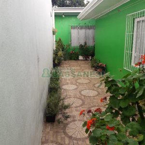 Casa com 161m², 3 dormitórios, 2 vagas, no bairro Nossa Senhora de Fátima em Caxias do Sul para Comprar