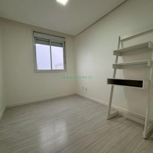 Apartamento com 62m², 3 dormitórios, 2 vagas, no bairro De Lazzer em Caxias do Sul para Alugar