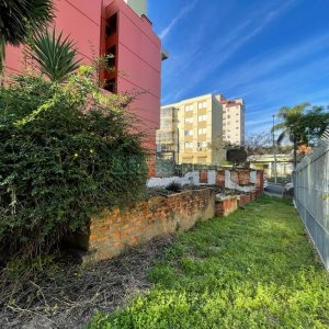 Terreno, no bairro Centro em Caxias do Sul para Comprar