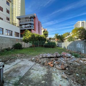 Terreno, no bairro Centro em Caxias do Sul para Comprar