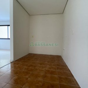 Apartamento com 50m², 1 dormitório, no bairro Centro em Caxias do Sul para Alugar