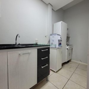 Sala com 100m², no bairro Centro em Caxias do Sul para Alugar