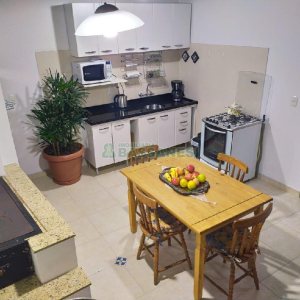 Casa com 249m², 3 dormitórios, 2 vagas, no bairro Desvio Rizzo em Caxias do Sul para Comprar