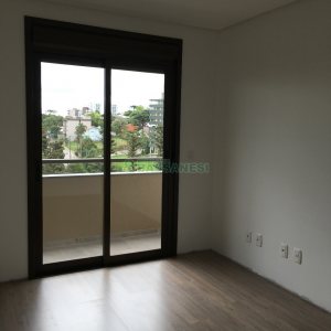 Apartamento com 115m², 3 dormitórios, 2 vagas, no bairro Vila Horn em Caxias do Sul para Comprar