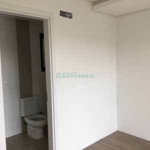 Apartamento com 115m², 3 dormitórios, 2 vagas, no bairro Vila Horn em Caxias do Sul para Comprar