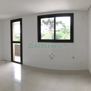 Apartamento com 115m², 3 dormitórios, 2 vagas, no bairro Vila Horn em Caxias do Sul para Comprar