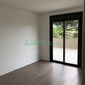 Apartamento com 115m², 3 dormitórios, 2 vagas, no bairro Vila Horn em Caxias do Sul para Comprar