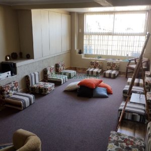 Casa com 148m², 4 dormitórios, 2 vagas, no bairro Universitário em Caxias do Sul para Comprar