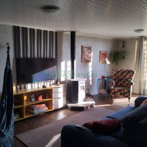 Casa com 148m², 4 dormitórios, 2 vagas, no bairro Universitário em Caxias do Sul para Comprar